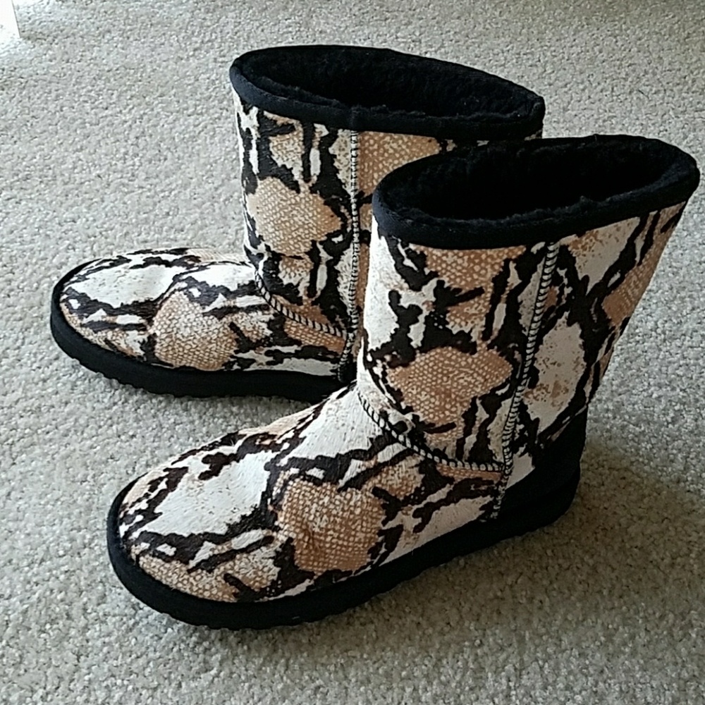 Ugg classic short reptile calf hair boot in 8